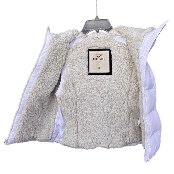 Hollister California White Puff Vest Women Size Medium Sherpa Lined Feather Down - Picture 3 of 8